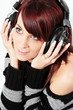 Frau hört Musik