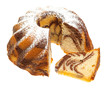 Angeschnittener Marmorkuchen mit einem einzelnen Stück