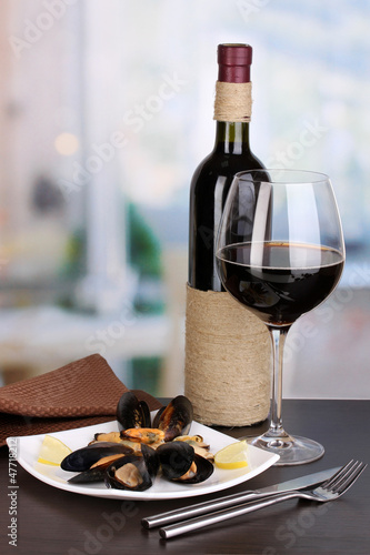 Photo: Snack of mussels with lemon and wine Snack of mussels with lemon and wine