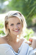 Foto: kris,blouse bleue,portrait,rire kris,blouse bleue,portrait,rire