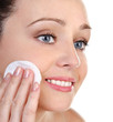 Foto: Skincare attractive girl applying face pack Skincare attractive girl applying face pack