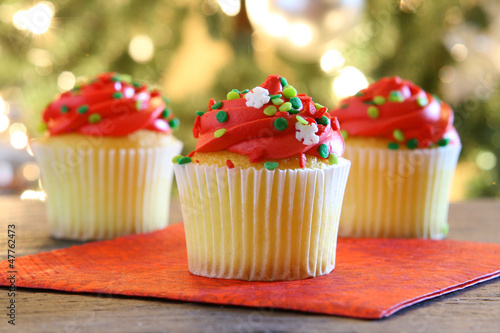 Photo: Holiday Cupcakes Holiday Cupcakes
