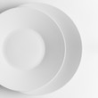 사진:two white plates two white plates