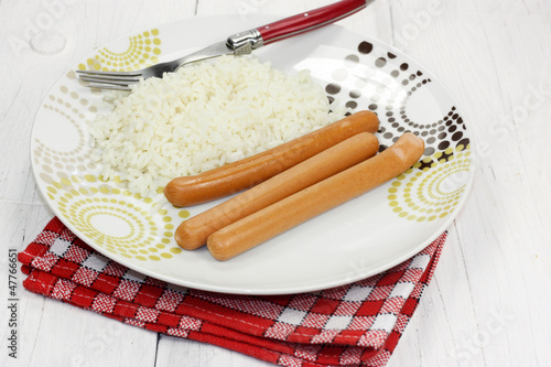 Photo: saucisses et riz saucisses et riz