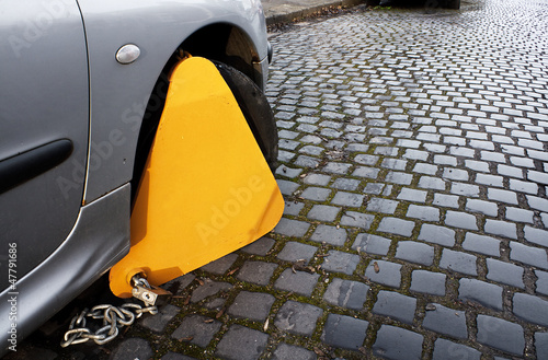 Photo: wheel clamping wheel clamping