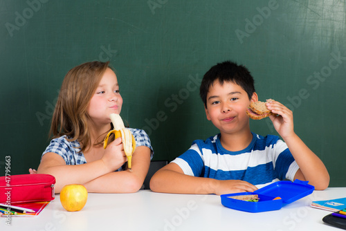 Photo: kinder essen pausenbrote kinder essen pausenbrote