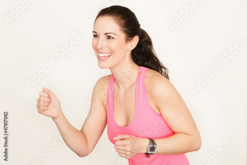 Photo: Sportliche Frau beim Training Sportliche Frau beim Training