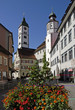 Spitalstraße mit Turm der Pfarrkirche und Stadtturm 'Ratloch'