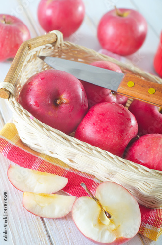 Photo: red aooles red aooles