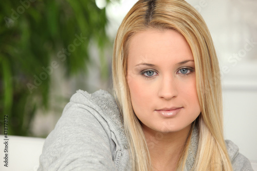 Photo: Portrait of blonde teen Portrait of blonde teen