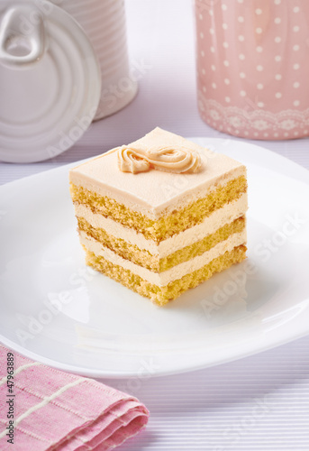 Photo: cream chocolate fruit cake sweet food dessert cream chocolate fruit cake sweet food dessert