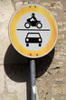 Einfahrt für Motorräder und PKW verboten
