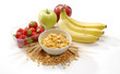 Foto: Desayuno ligero con cereal y frutas. Desayuno ligero con cereal y frutas.