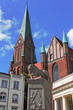 Dom und Löwensäule