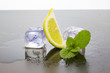 Photo: ghiaccio con limone e menta ghiaccio con limone e menta