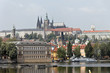 Prag, Karlsbrücke mit Prager Burg und Hradschin