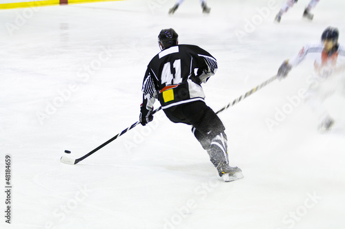 Photo: ice hockey player ice hockey player