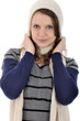 Junge Frau in Winterkleidung