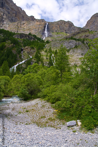 Photo: Cascate dello Stroppia , Val Maira, Italia Cascate dello Stroppia , Val Maira, Italia