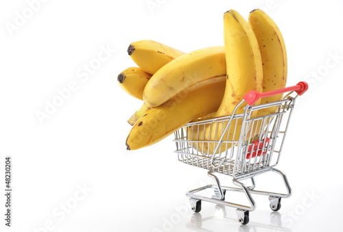 Photo: Bananen im Einkaufswagen Bananen im Einkaufswagen