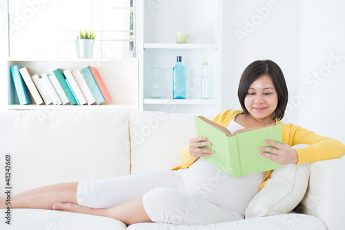 Photo: Asian pregnant woman Asian pregnant woman