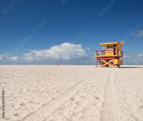 Photo: Miami Beach Florida, yellow lifeguard house Miami Beach Florida, yellow lifeguard house