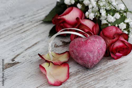 Photo: Herz mit Rosen Herz mit Rosen