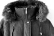 Foto: Schwarze Kapuzenjacke / Ausschnitt Schwarze Kapuzenjacke / Ausschnitt