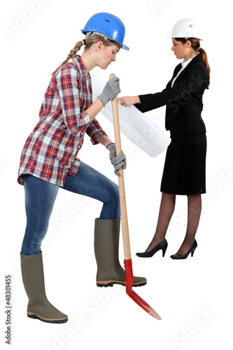 Photo: Female construction workers Female construction workers