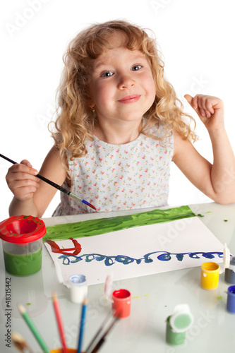 Photo: Girl, draws paint Girl, draws paint