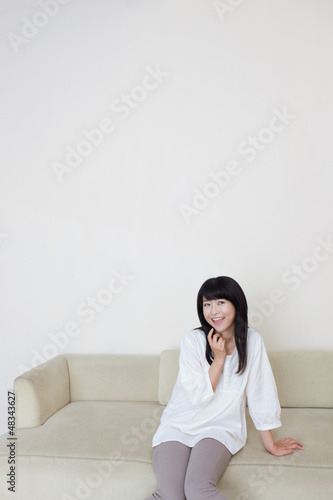 Photo: 笑顔の若い女性 笑顔の若い女性