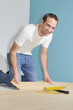 Foto: Verlegen von Laminat Verlegen von Laminat