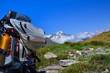 randonnée en montagne sur sentier,sac à dos