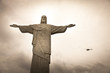 Cristo Redentor con elicottero