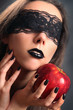 Foto: face and apple face and apple