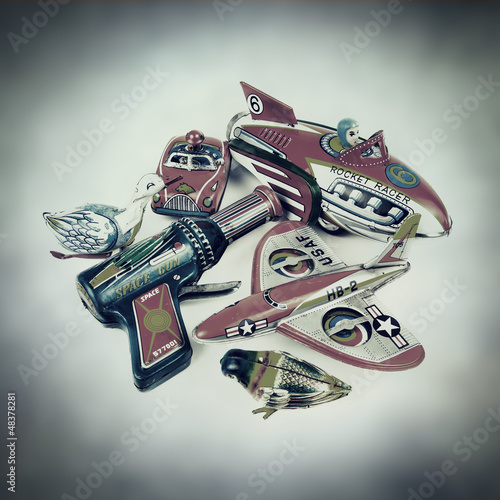 Photo: tin toy collection tin toy collection