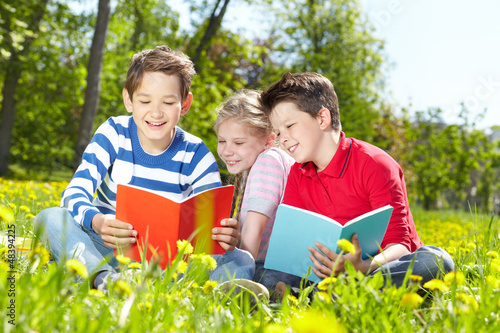 Photo: Outdoor reading Outdoor reading