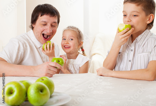 Photo: Family with apples Family with apples