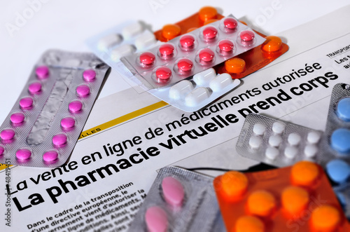 Photo: pharmacie,télémédecine,internet,e-commerce pharmacie,télémédecine,internet,e-commerce