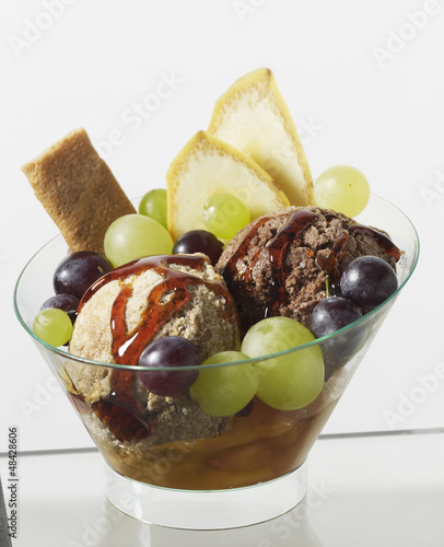 Photo: Coupe glacée tutti frutti Coupe glacée tutti frutti