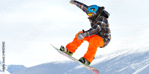Photo: salto con snowboard salto con snowboard