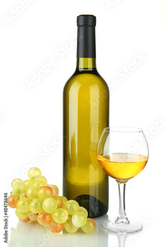 Photo: composition of wine and grapes isolated on white composition of wine and grapes isolated on white