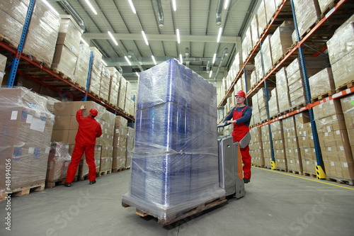 Photo: management of the flow of resources in storehouse management of the flow of resources in storehouse