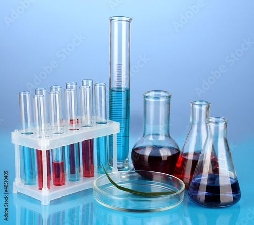 Photo: Test-tubes and green leaf tested in petri dish, Test-tubes and green leaf tested in petri dish,
