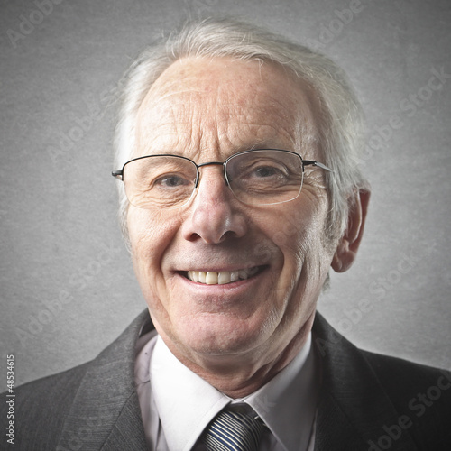 Photo: portrait of elderly man portrait of elderly man