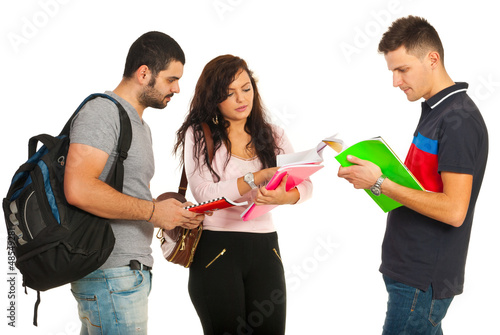 Photo: Students having discussion Students having discussion