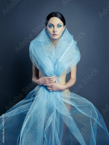 Photo: Gorgeous lady with veil Gorgeous lady with veil