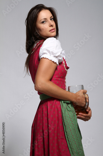 Photo: Frau im Dirndl Frau im Dirndl