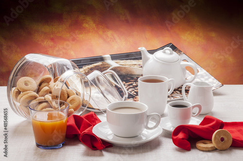 Photo: White breakfast dishware White breakfast dishware