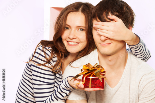 Photo: Surprise, guess the present Surprise, guess the present